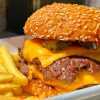 Double Cheeseburger 900х600