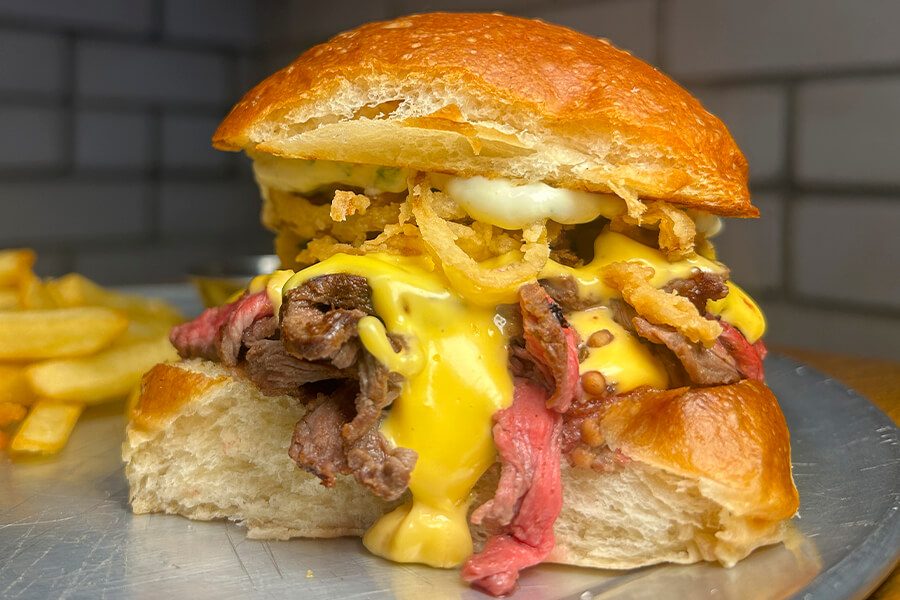 БургерBig cheese steak на дім